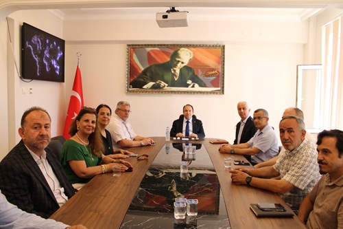 Sayın Kaymakamımız Mehmet Uğur ARSLAN, ilk, orta ve lise öğretimi okul müdürleri ile birlikte dönem sonu eğitim çalışmalarını değerlendirdi.