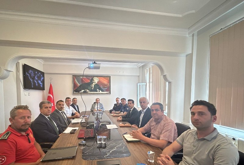 Sayın Kaymakamımız Mehmet Uğur ARSLAN'ın başkanlığında Yaz Turizm Tedbirleri toplantısı gerçekleştirildi.